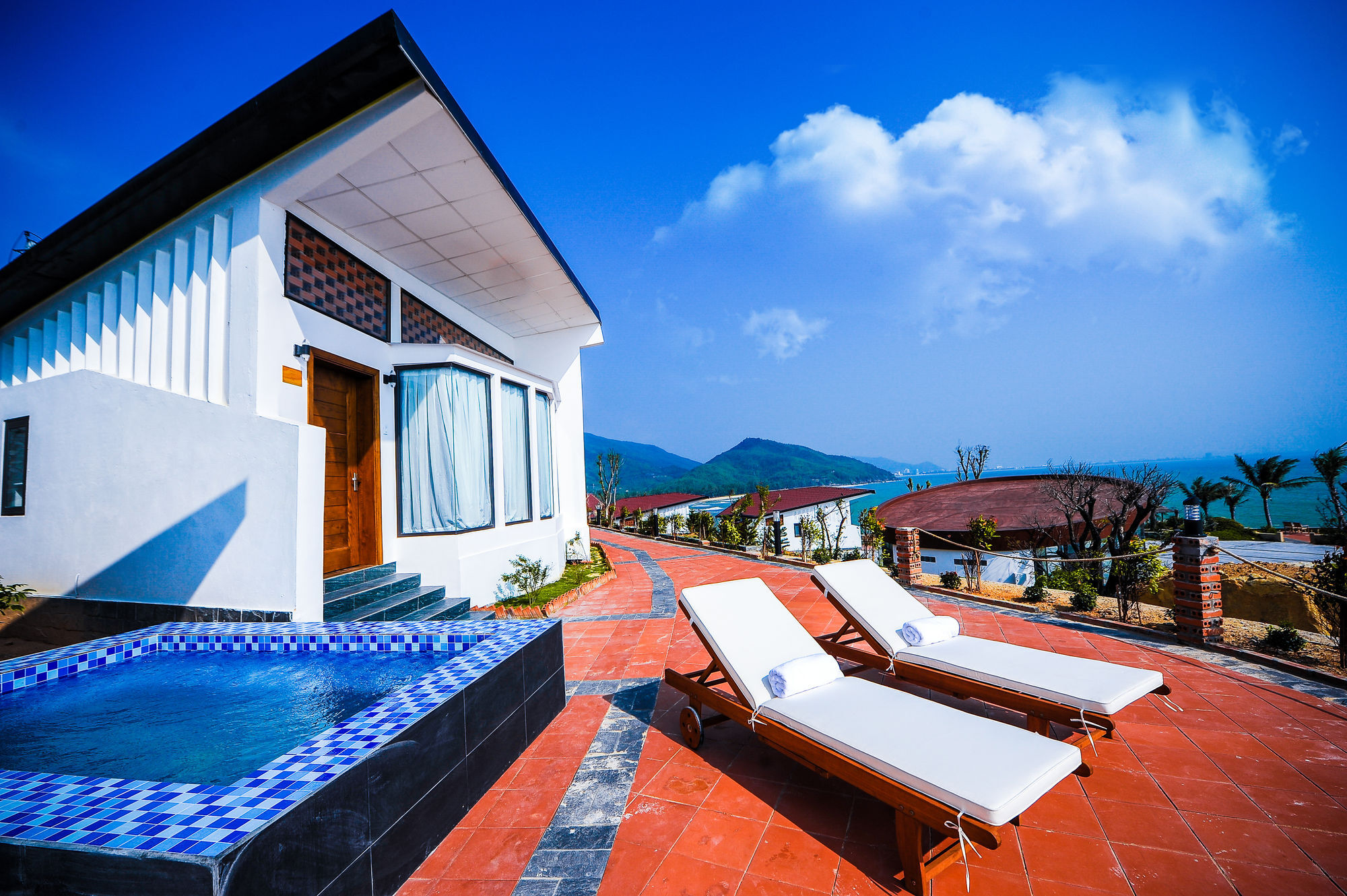 Aurora Villas And Resort Куи Нхон Екстериор снимка